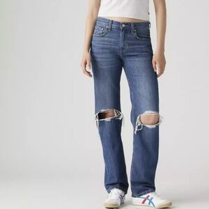 Levi's Women's Medium Wash Low Pro Straight Jeans Distressed Destroyed Size 28
